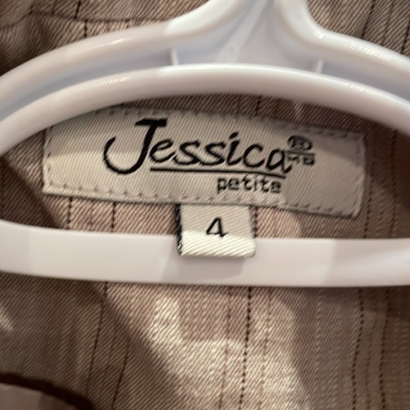 Jessica Petities beige blazer - Picture 4 of 7